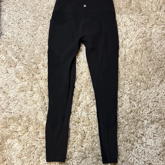 Lululemon Athletica Black Leggings with Pockets Sz 8 - Picture 3 of 6